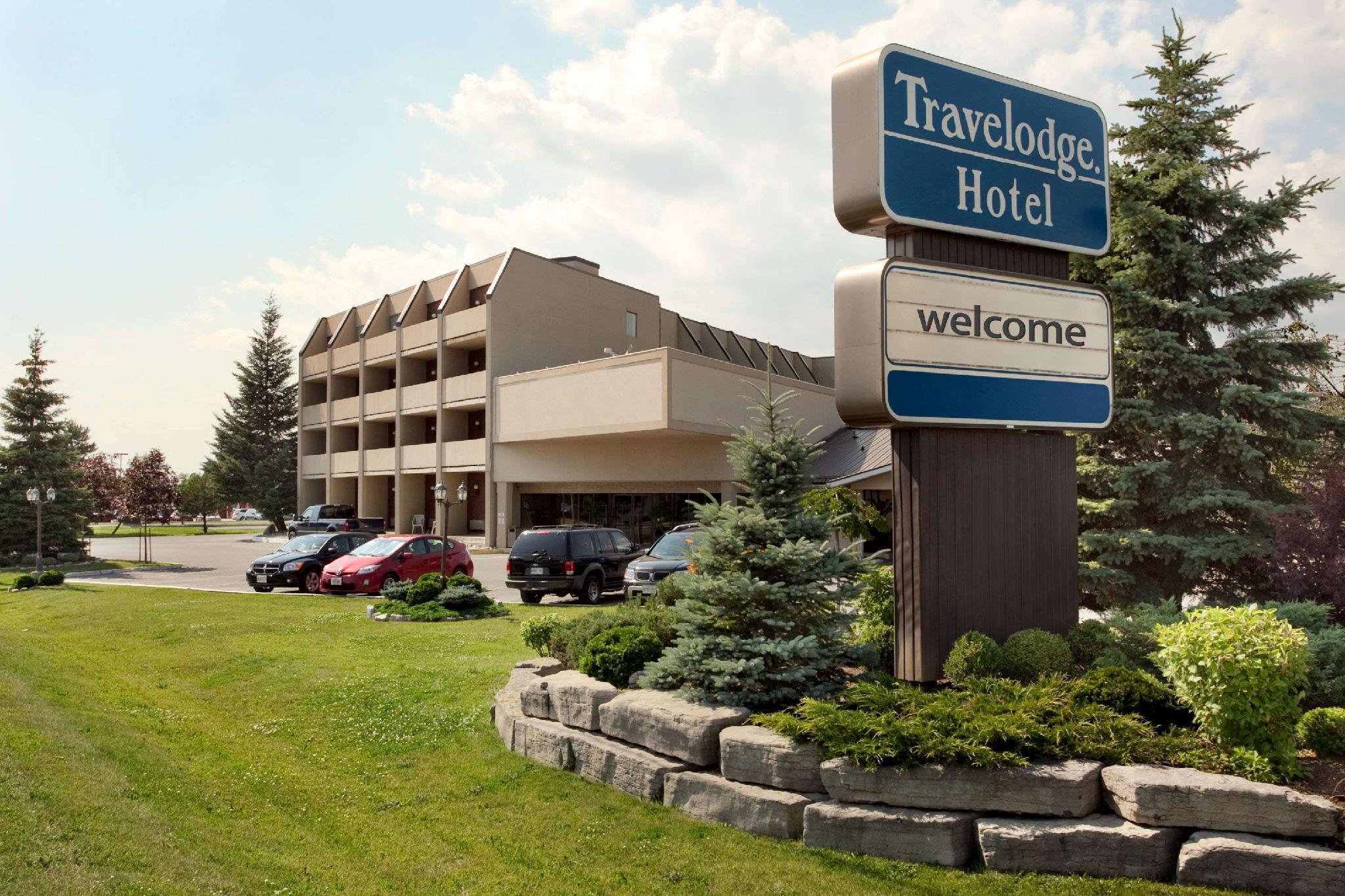 Travelodge Hotel By Wyndham Kingston Lasalle Exterior foto